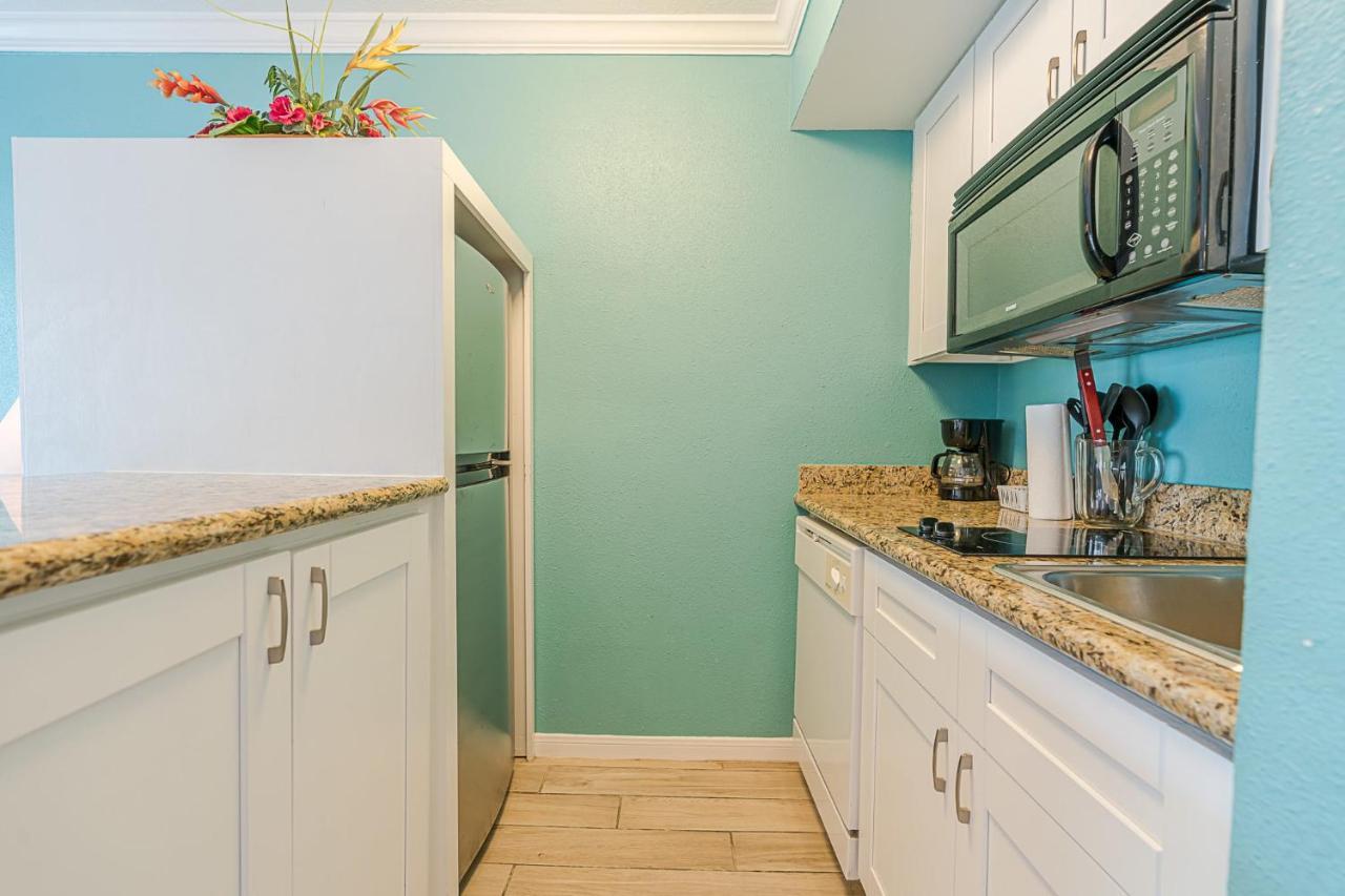 Beachside Bungalow With 2 Pools Galveston Exterior photo
