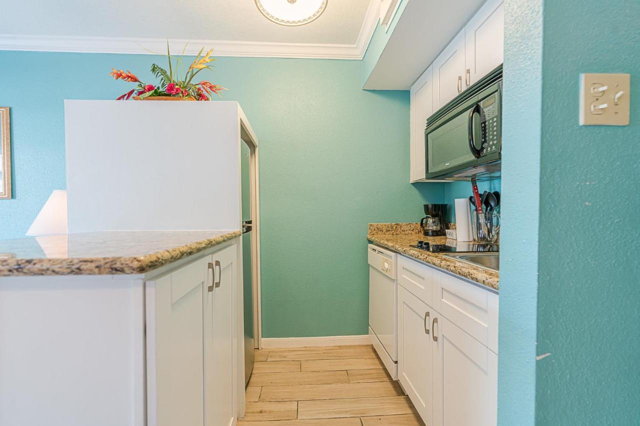 Beachside Bungalow With 2 Pools Galveston Exterior photo