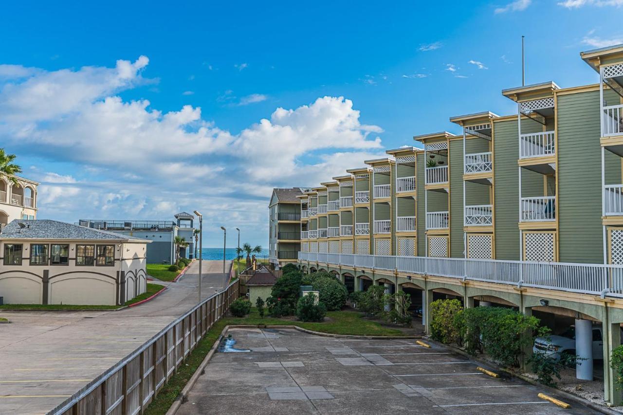 Beachside Bungalow With 2 Pools Galveston Exterior photo